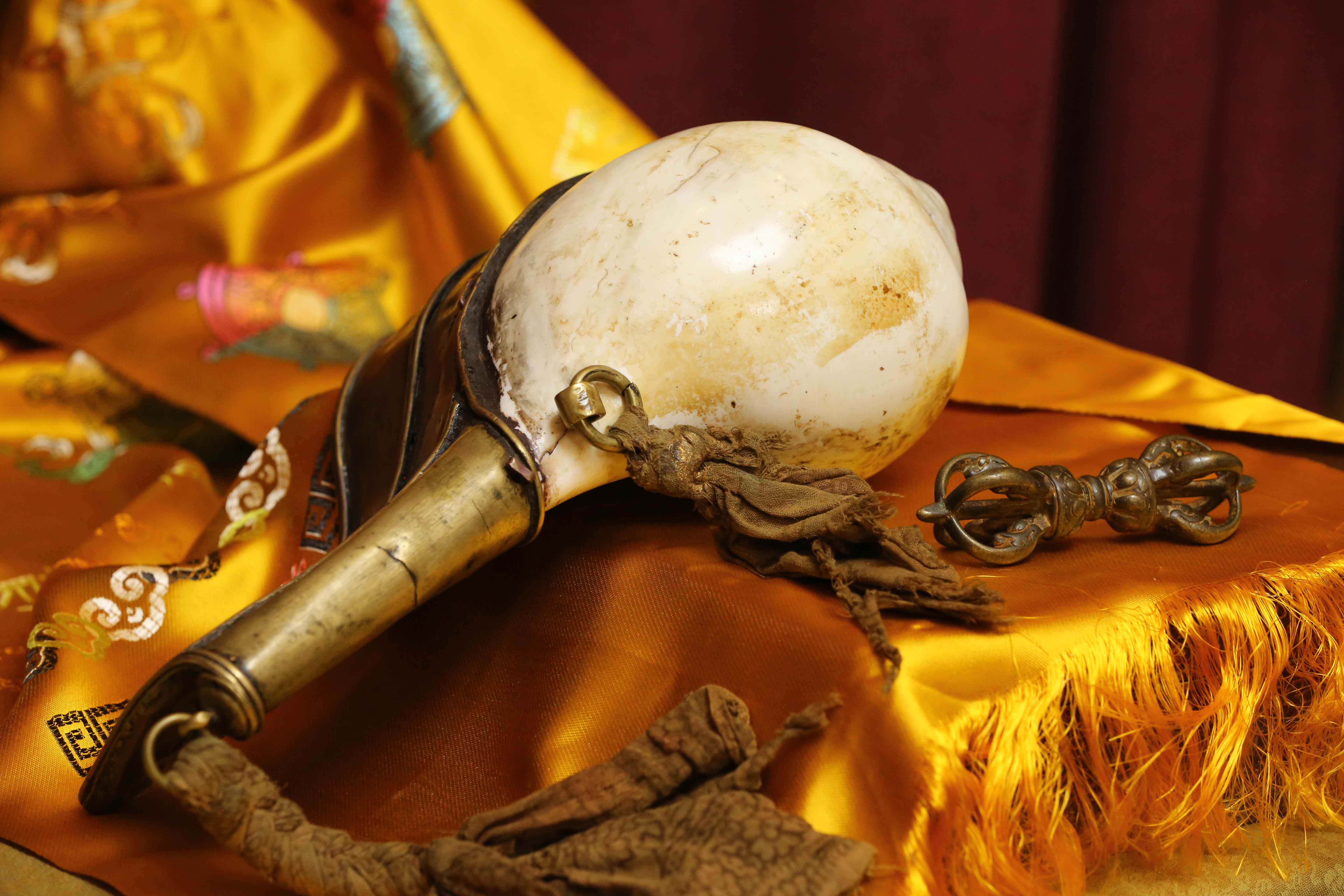 八思巴时期神圣的白海螺